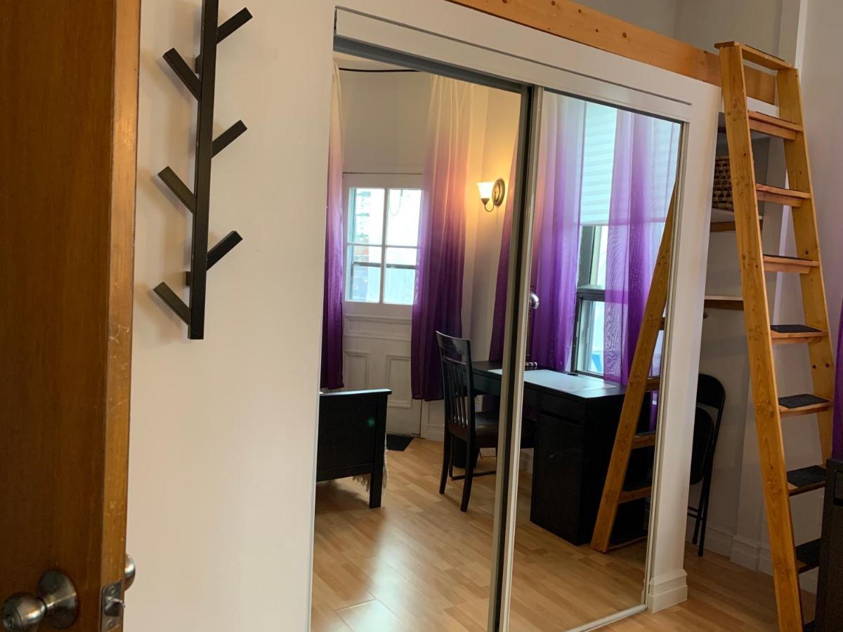 Chambres El Mediterraneo Rooms Montreal Bagian luar foto