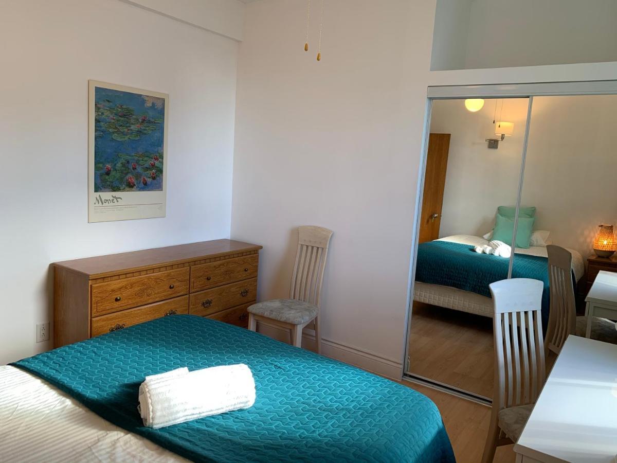 Chambres El Mediterraneo Rooms Montreal Bagian luar foto