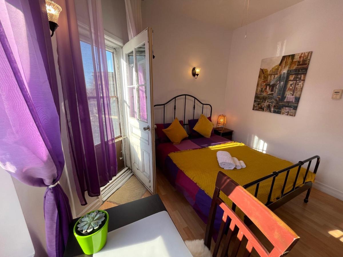 Chambres El Mediterraneo Rooms Montreal Bagian luar foto