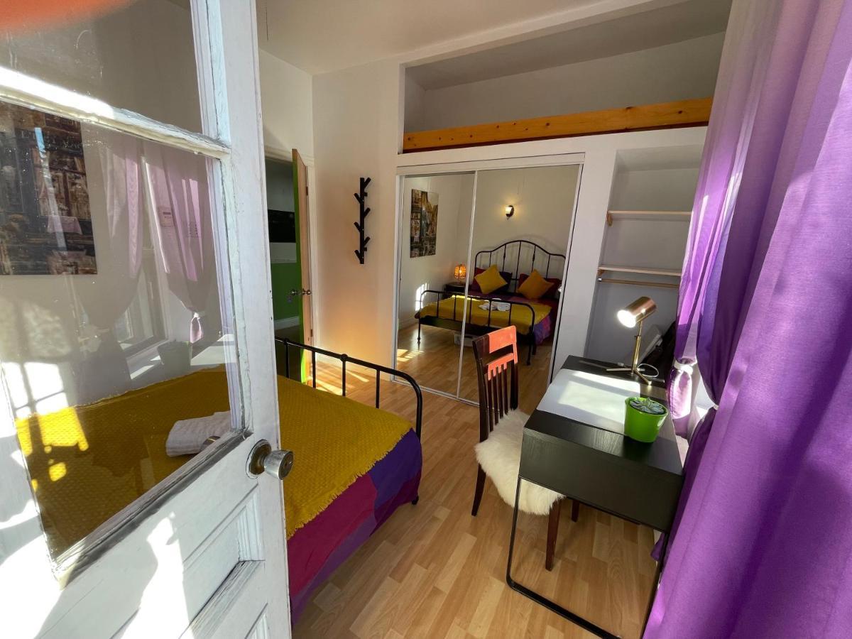 Chambres El Mediterraneo Rooms Montreal Bagian luar foto